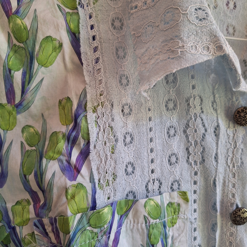 POL Floral Lace Button Down Top NWOT - Picture 3 of 6